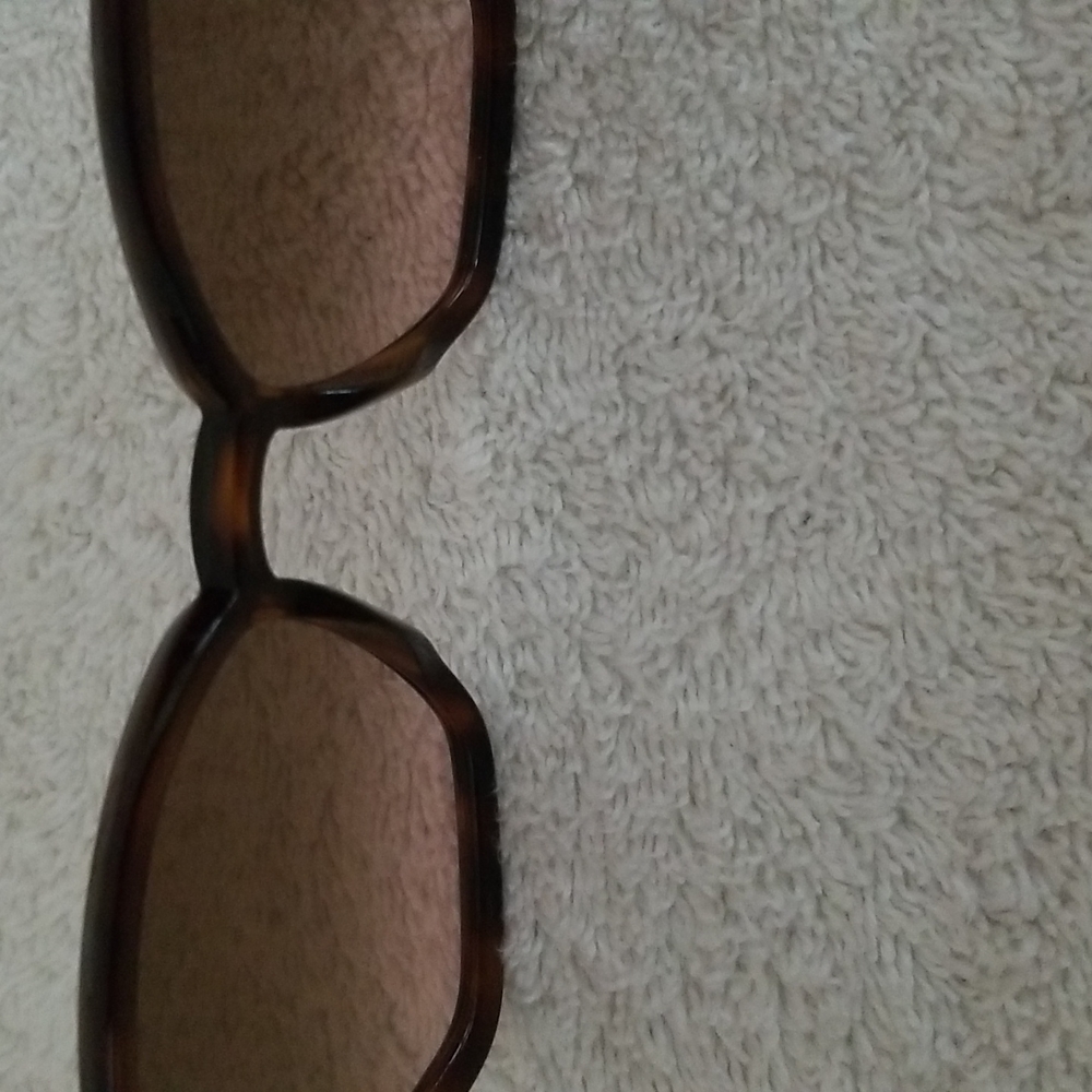 New Fendi Injection Plastic Cat-Eye Sunglasses - Picture 12 of 16